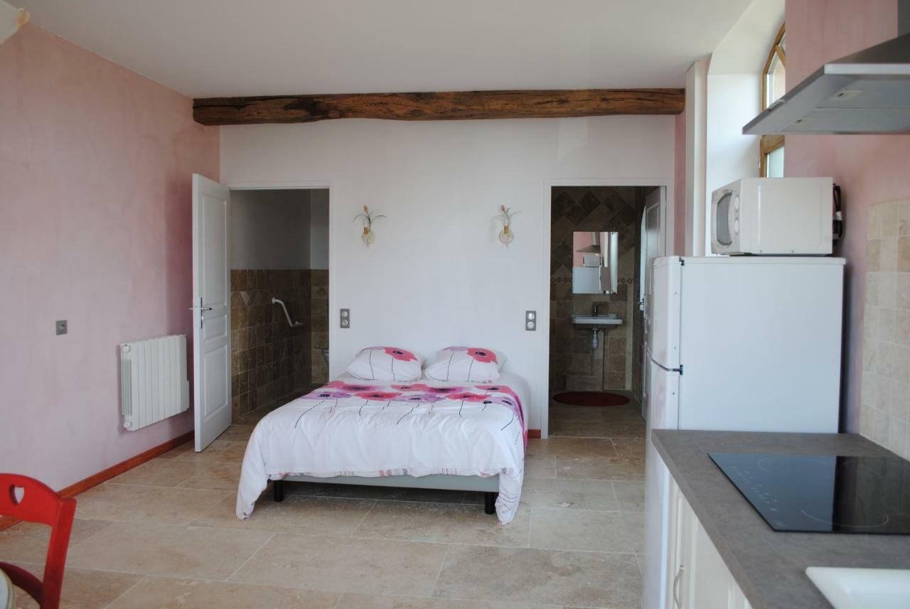 Bed and Breakfast Domaine De La Poyat Légny Zewnętrze zdjęcie